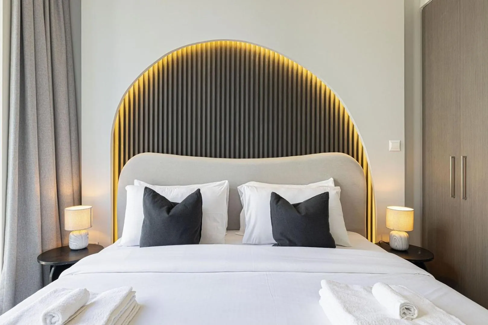 Luxe | Luxury 4Br | Burj Khalifa & Fountain Views Apartment Dubai